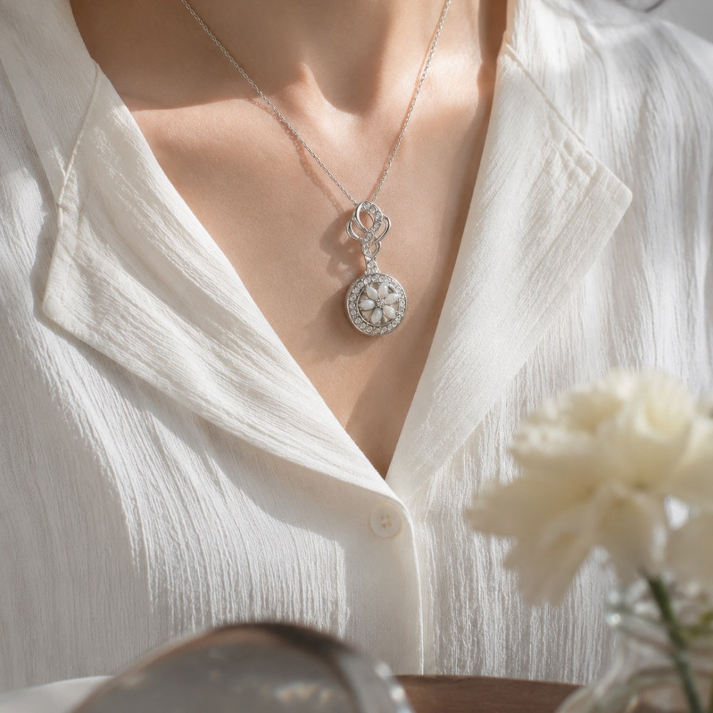 Twisted Floral Snap Charm | 18mm Rhinestone Interchangeable Pendant