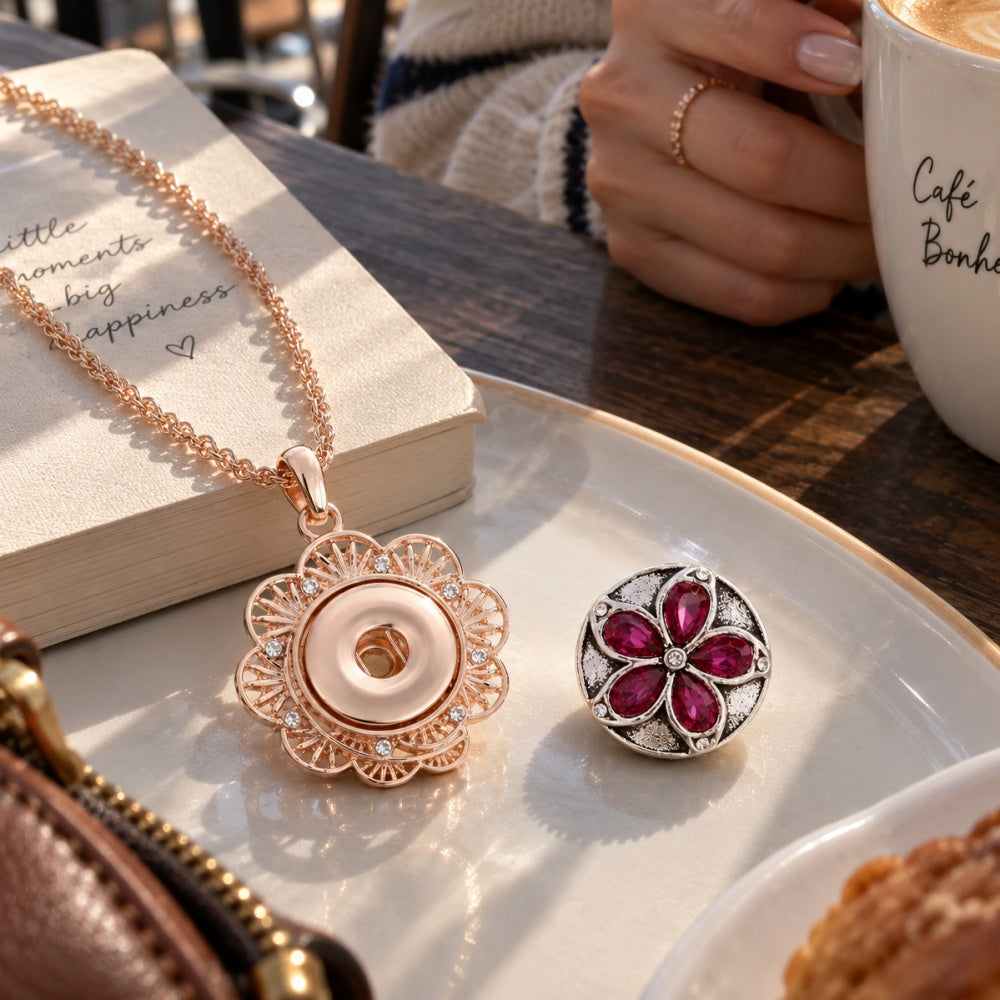 18mm Rhinestone Hollow Flower Snap Charm