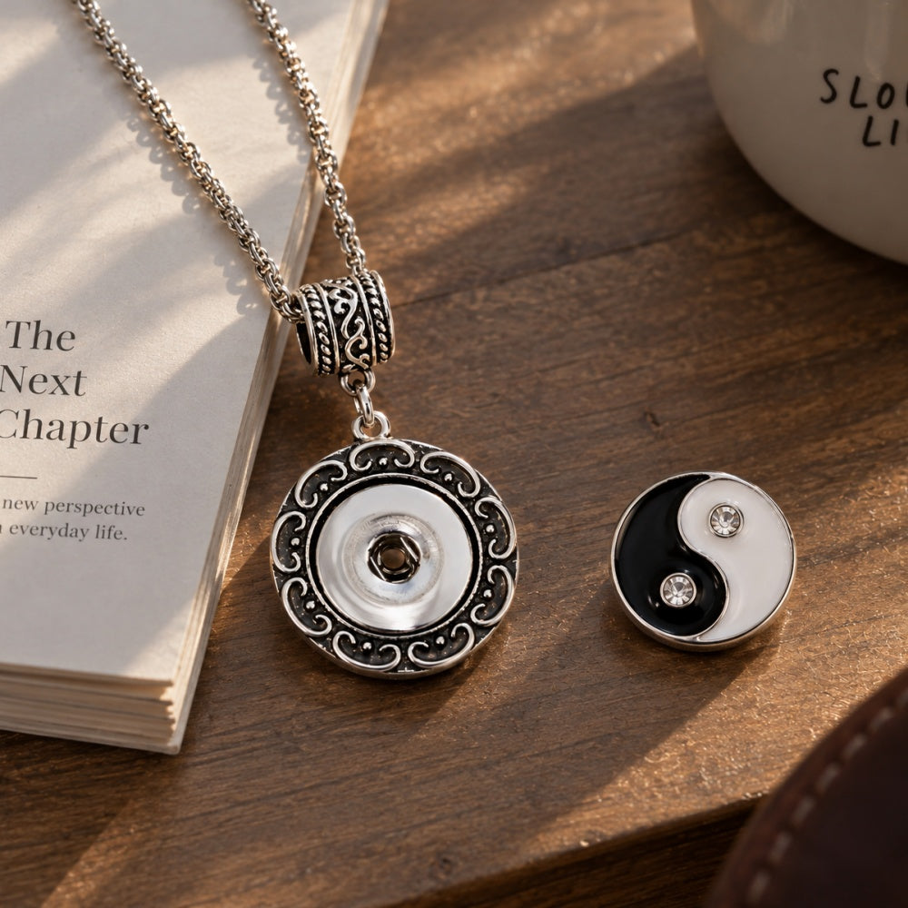 18mm Vintage Silver Scroll Pattern Interchangeable Snap Necklace
