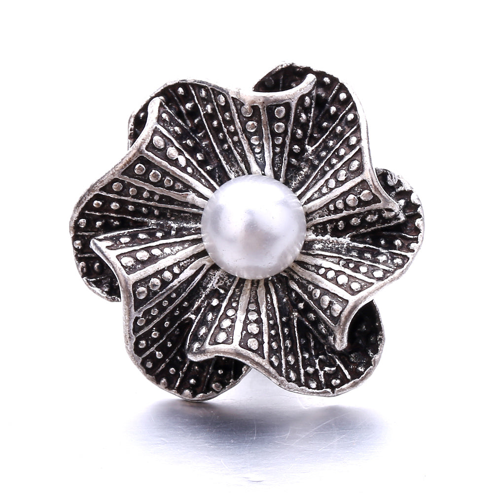 Interchangeable 18mm Pearl Snap Charms with Floral Rhinestone Designs