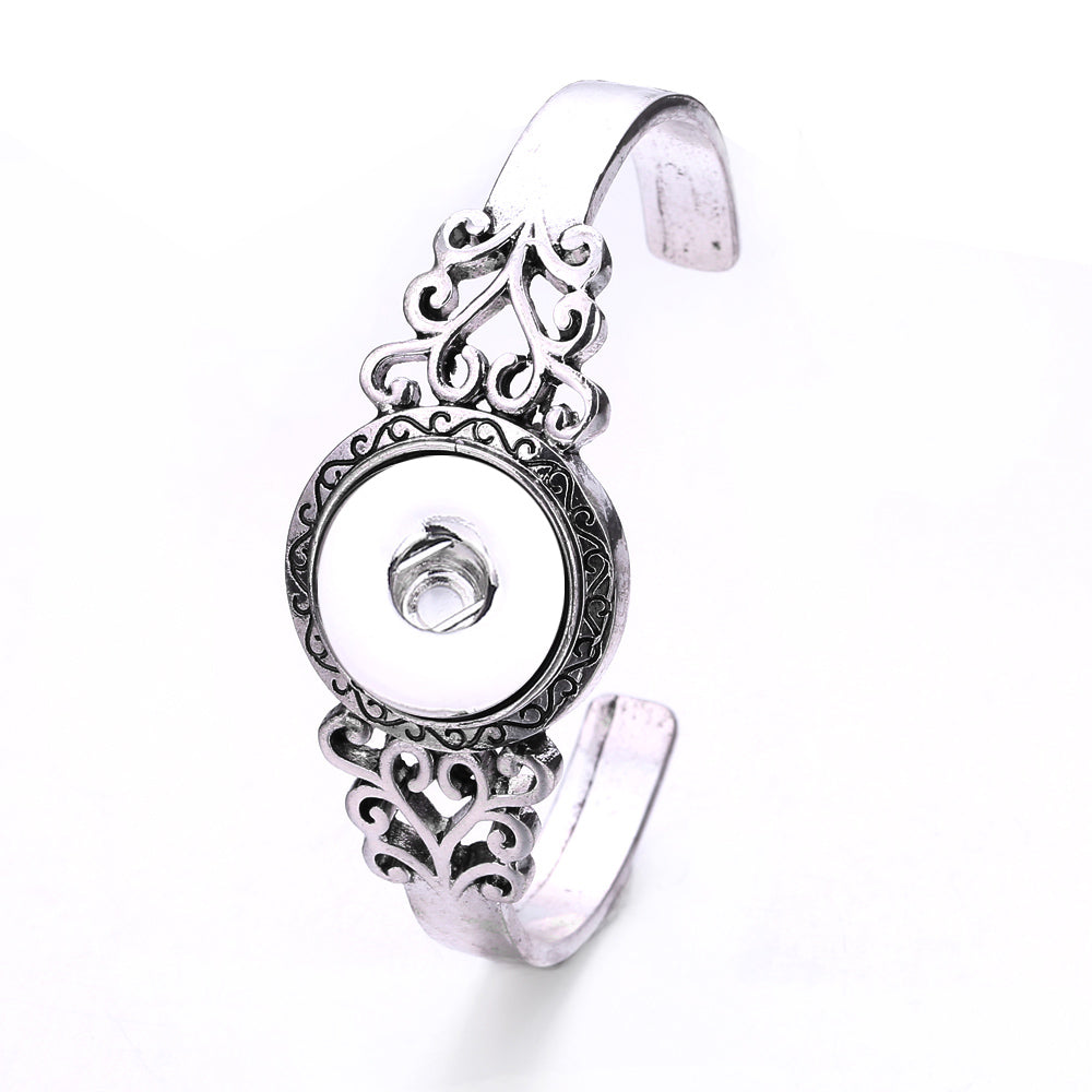 Vintage Grace Filigree Snap Cuff